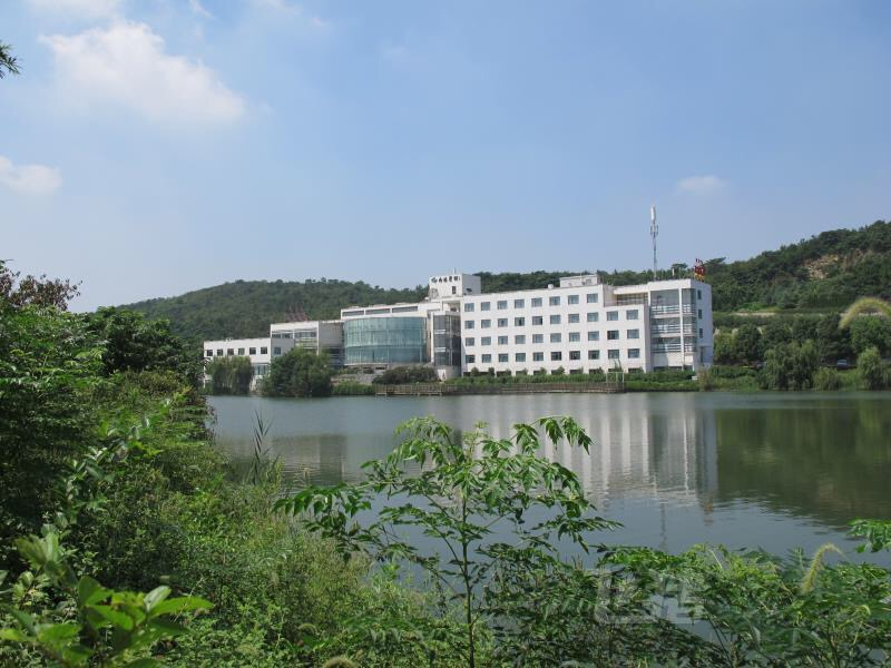 南京环球雅思(东莞分校)暑期封闭营 屠鸭斩托就在此刻